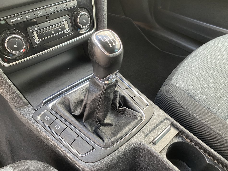 Škoda Superb II 2.0 TDi Ambition