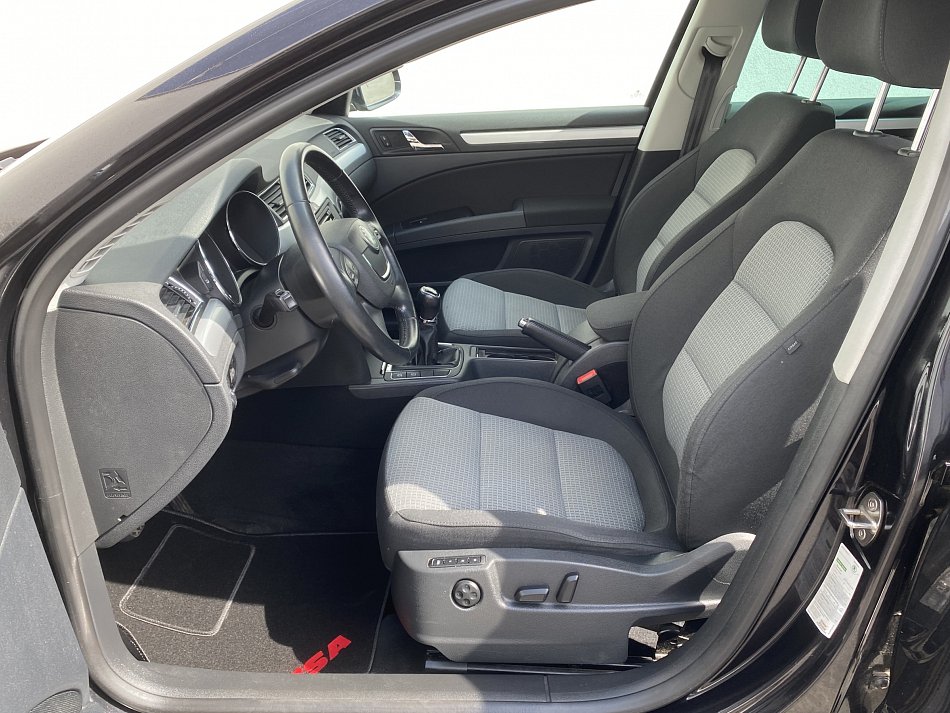 Škoda Superb II 2.0 TDi Ambition