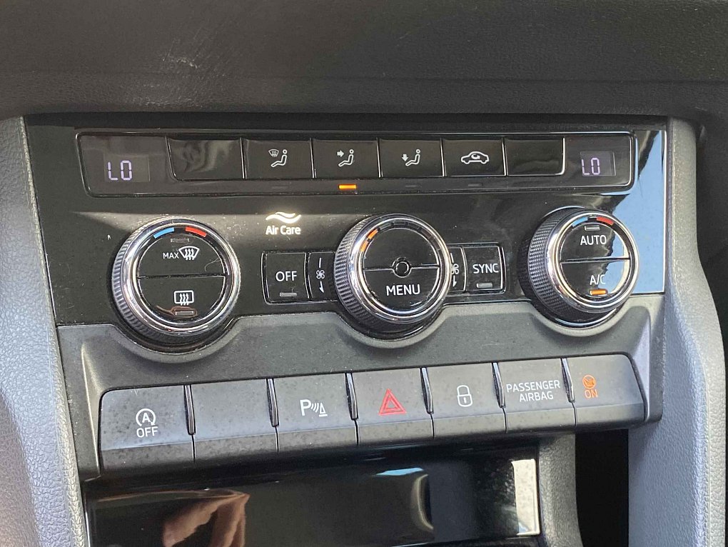 Škoda Karoq 1.6 TDi Ambition