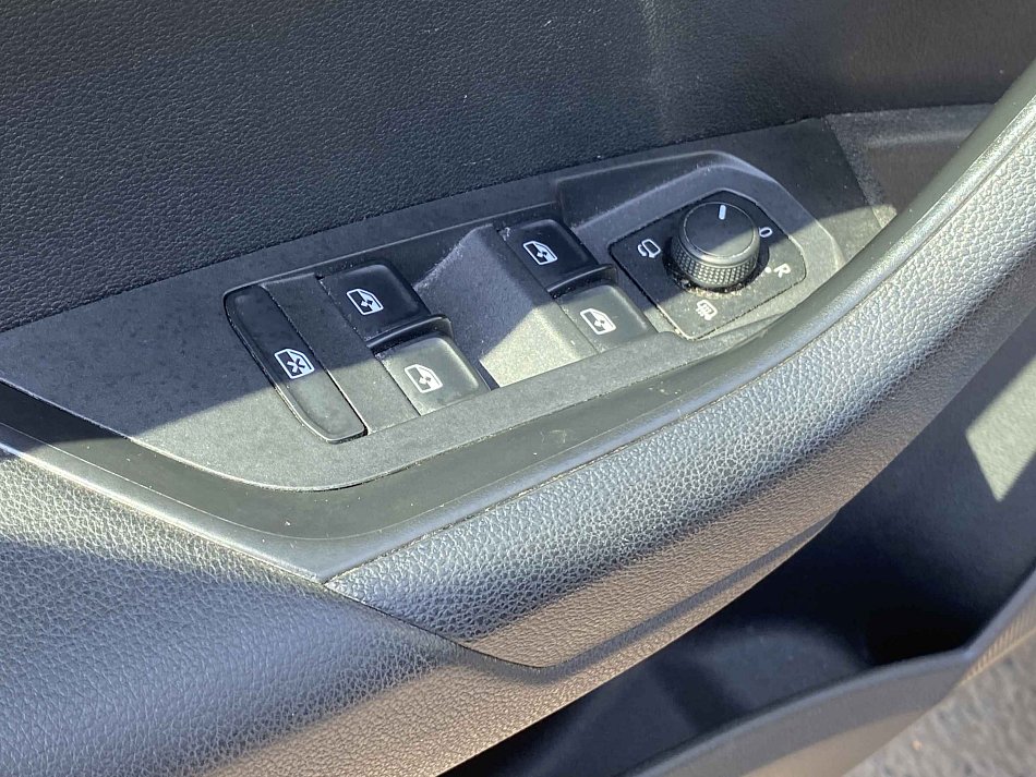 Škoda Karoq 1.6 TDi Ambition