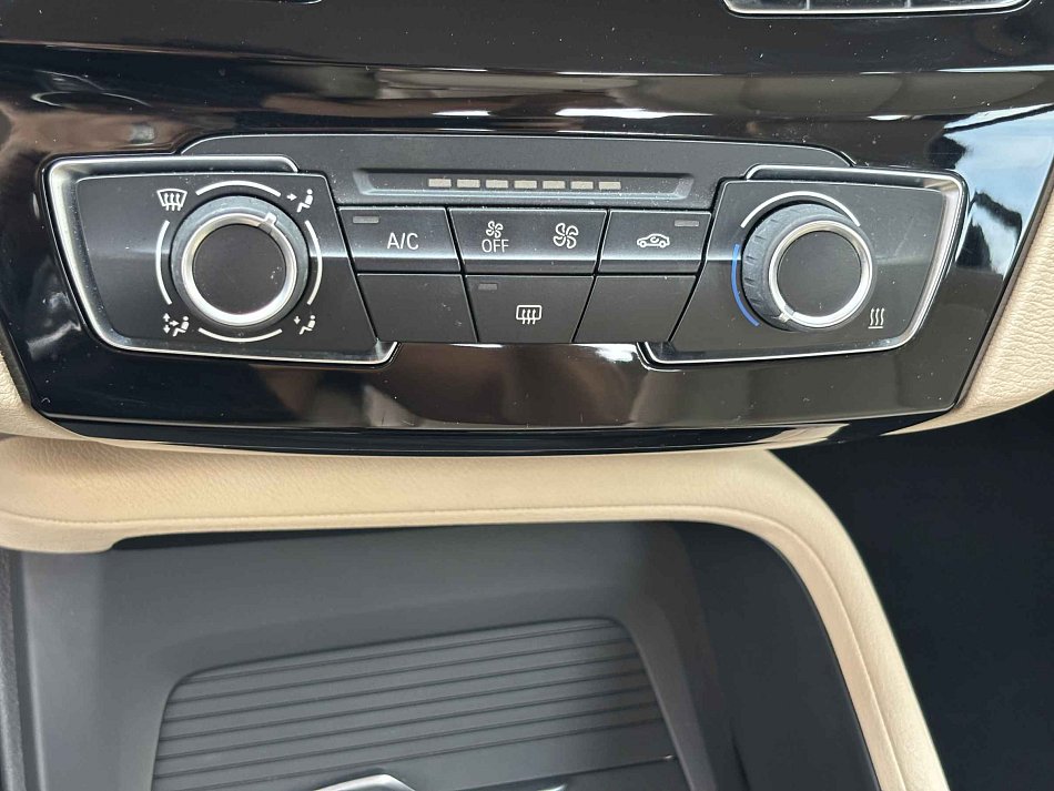 BMW X1 1.5d  SDrive16d
