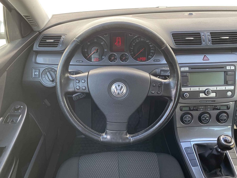 Volkswagen Passat 1.9TDi 