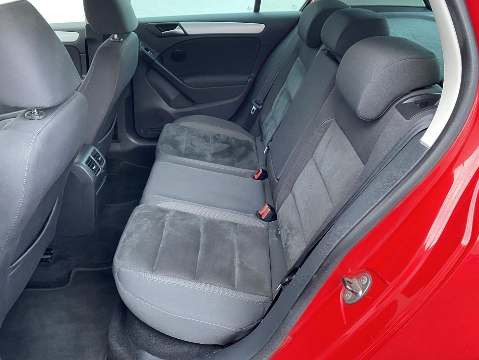 Volkswagen Golf 2.0 TDi Highline 4X4