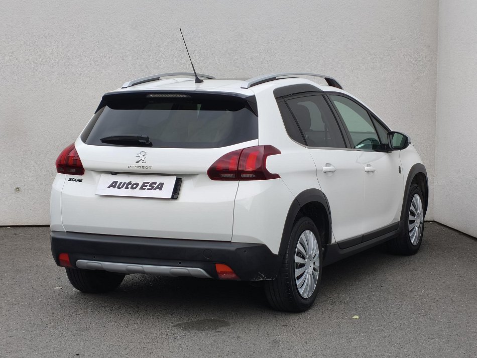Peugeot 2008 1.2 PT Crossway