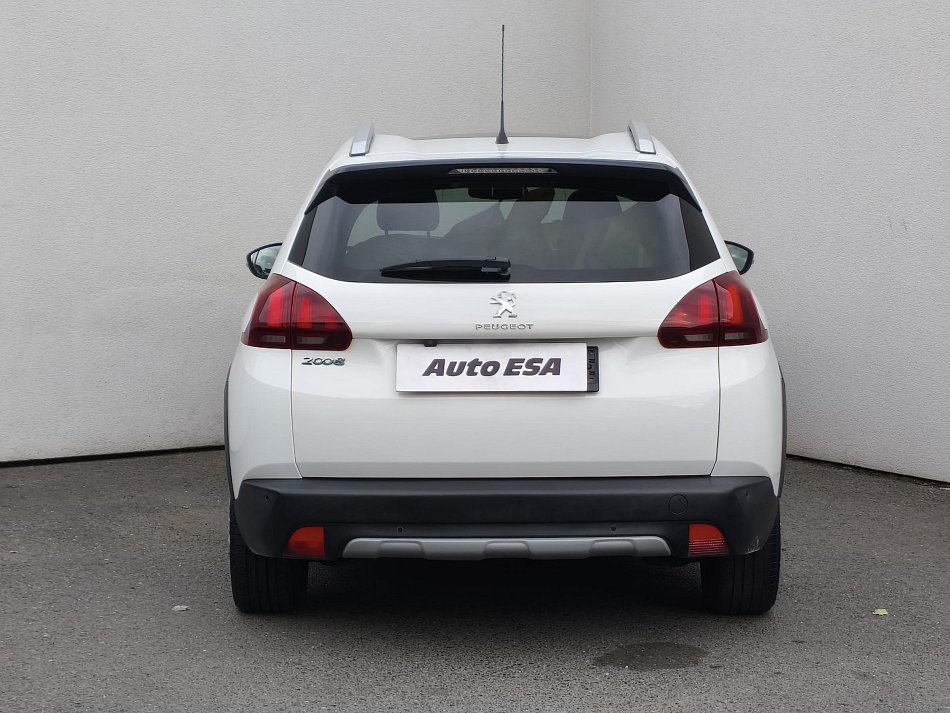 Peugeot 2008 1.2 PT Crossway