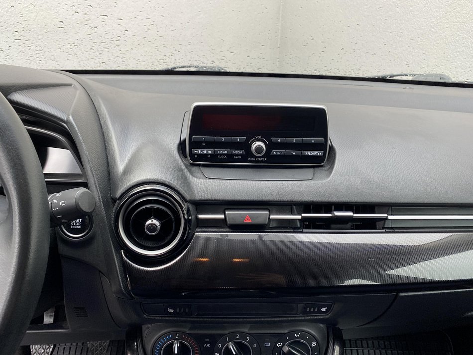 Mazda 2 1.5i 