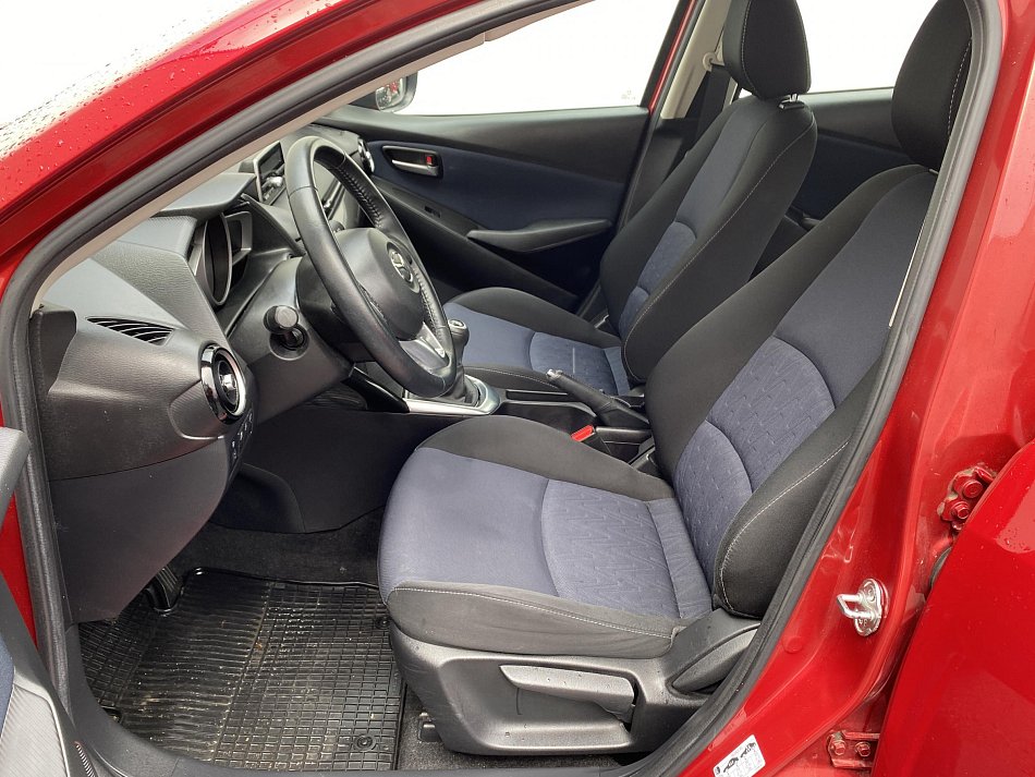 Mazda 2 1.5i 