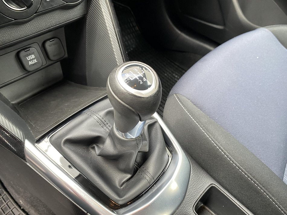 Mazda 2 1.5i 
