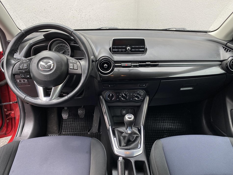 Mazda 2 1.5i 