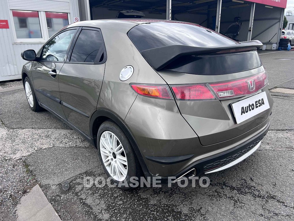 Honda Civic 1.8i-VTEC 