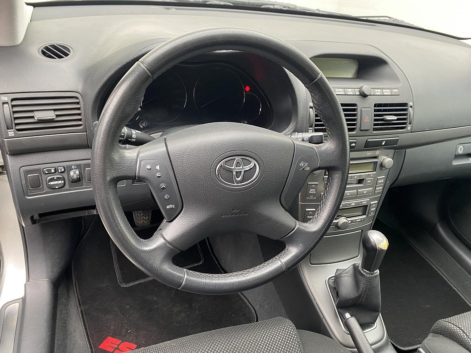 Toyota Avensis 1.8 VVT-i Sol