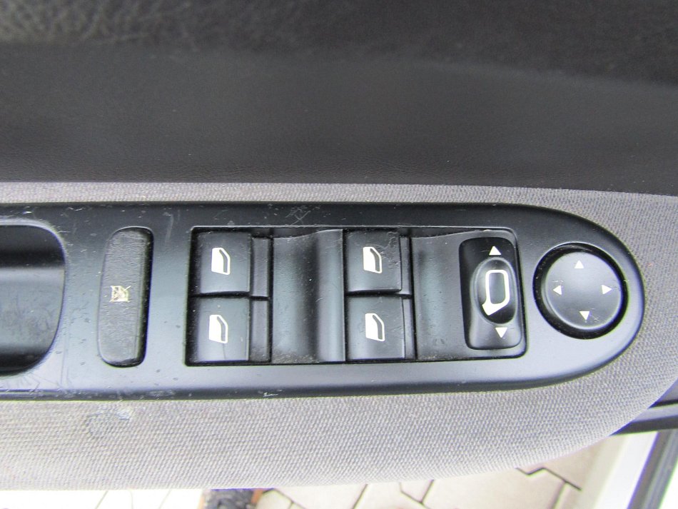 Peugeot 307 1.6i Premium