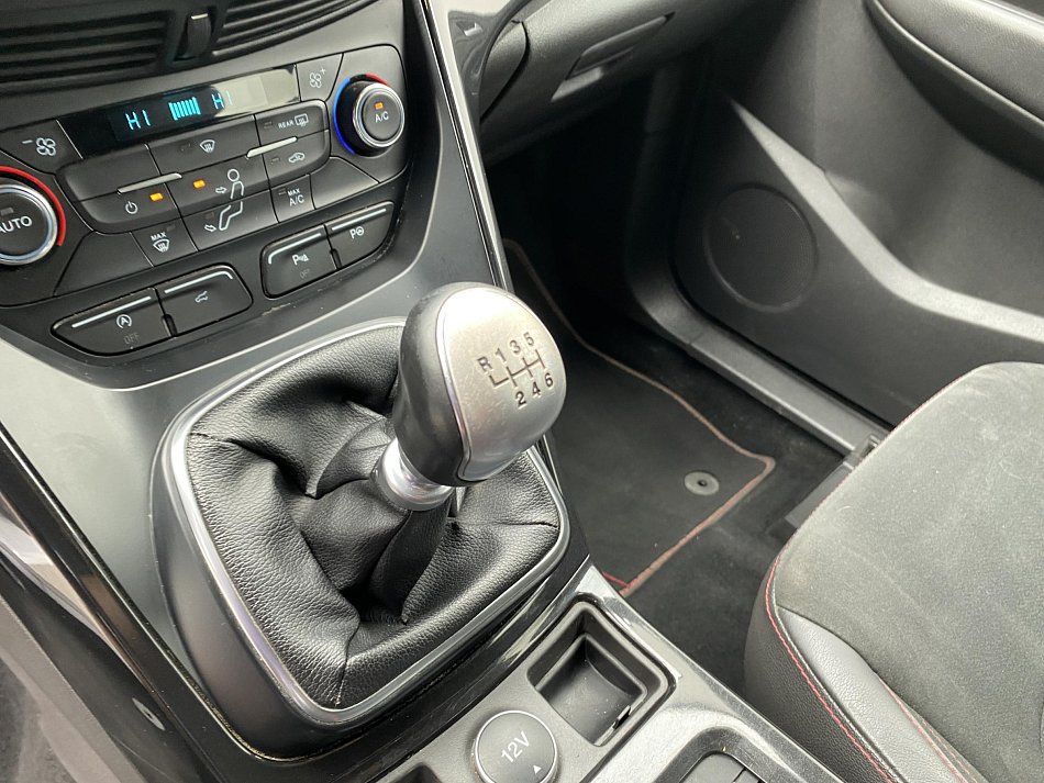 Ford Kuga 2.0 TDCi ST-Line