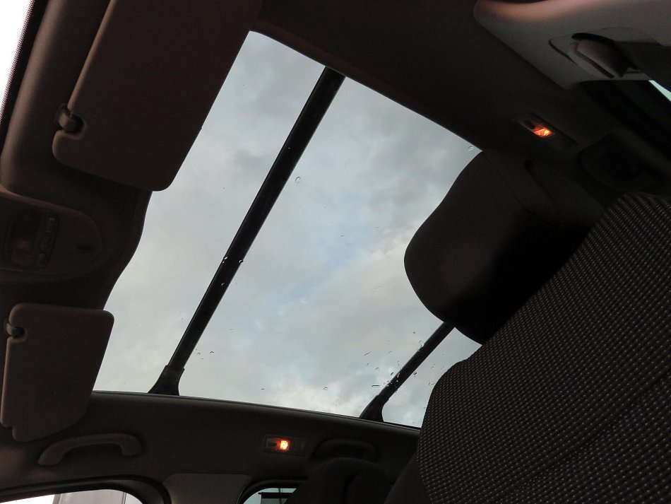 Peugeot 5008 2.0HDI 