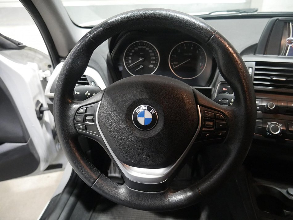 BMW Řada 1 1.6i  116i