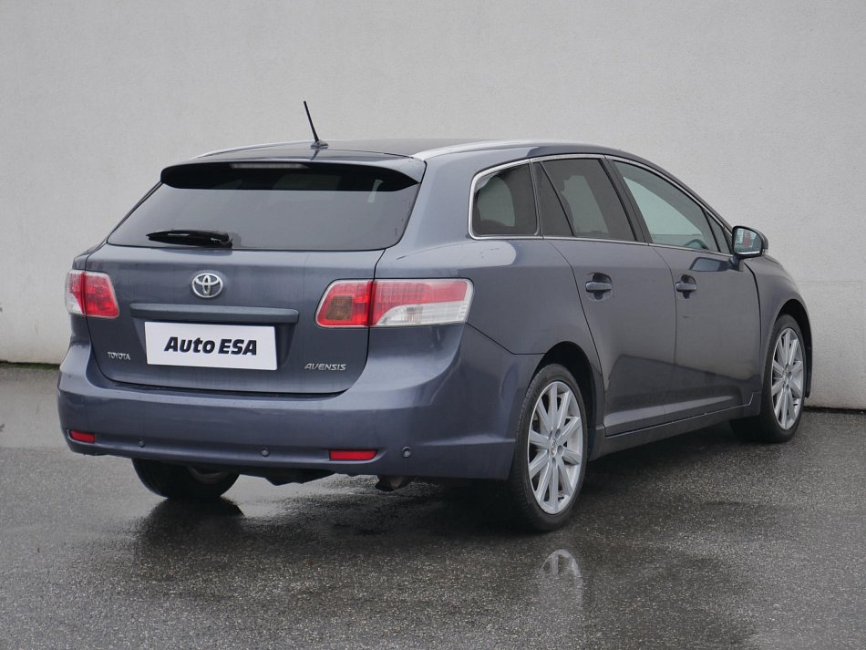 Toyota Avensis 2.2 D4-D Premium