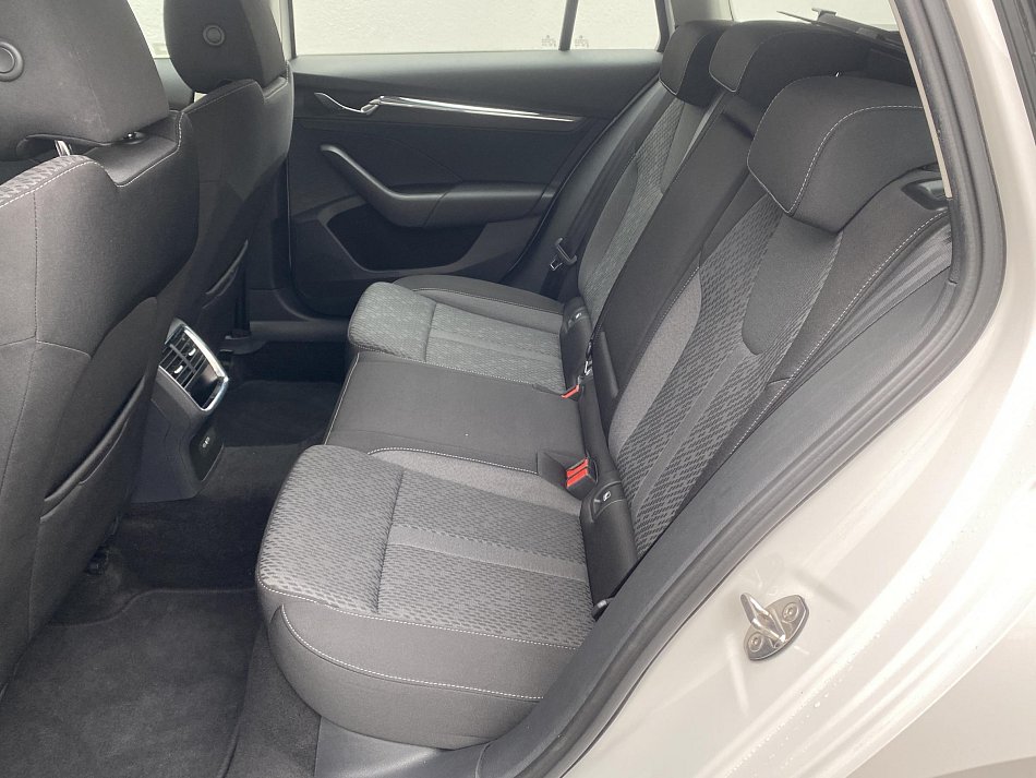 Škoda Octavia IV 2.0 TDi Style