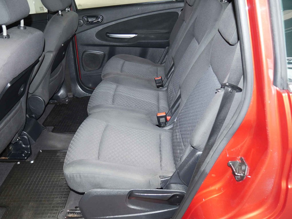 Ford Galaxy 2.0 TDCi  7míst