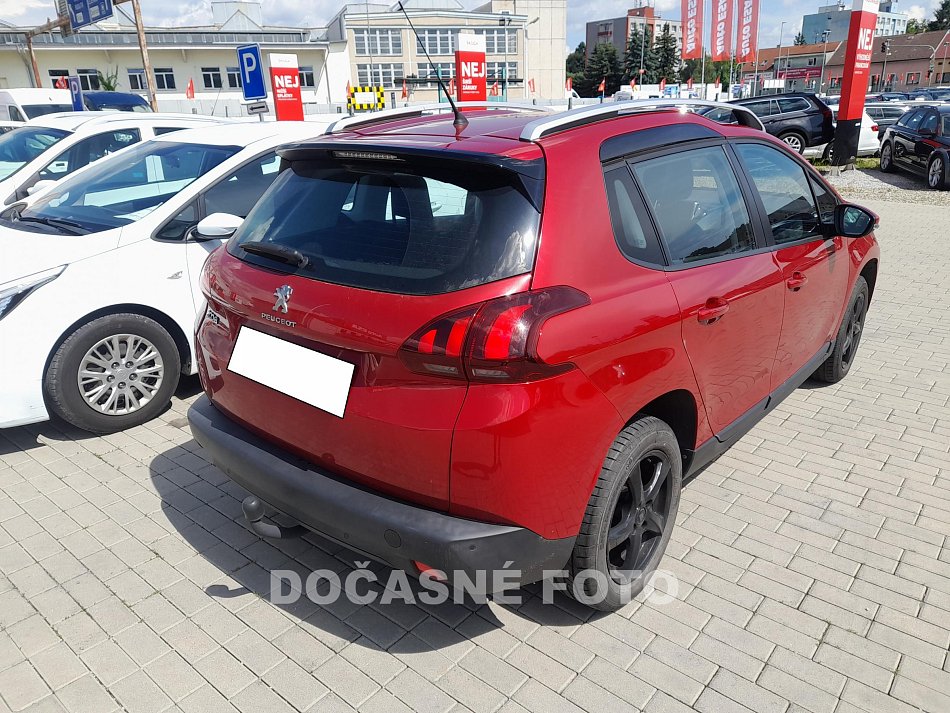 Peugeot 2008 1.2PT 