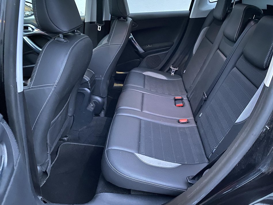 Peugeot 2008 1.2 e-THP Allure