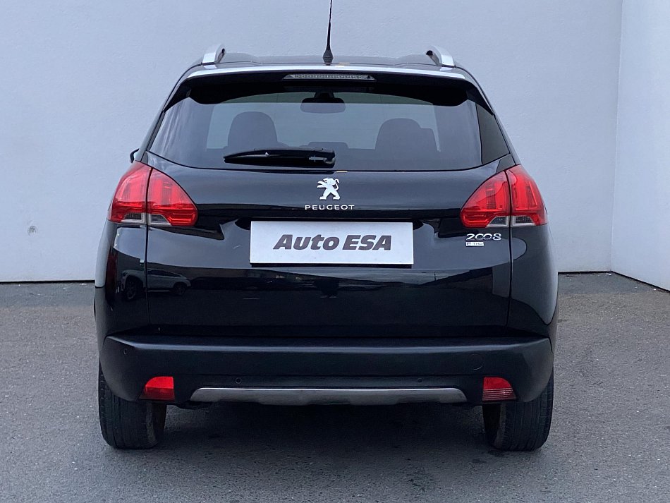 Peugeot 2008 1.2 e-THP Allure