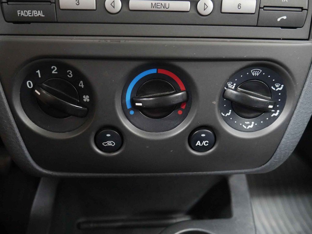 Ford Fusion 1.4 i 