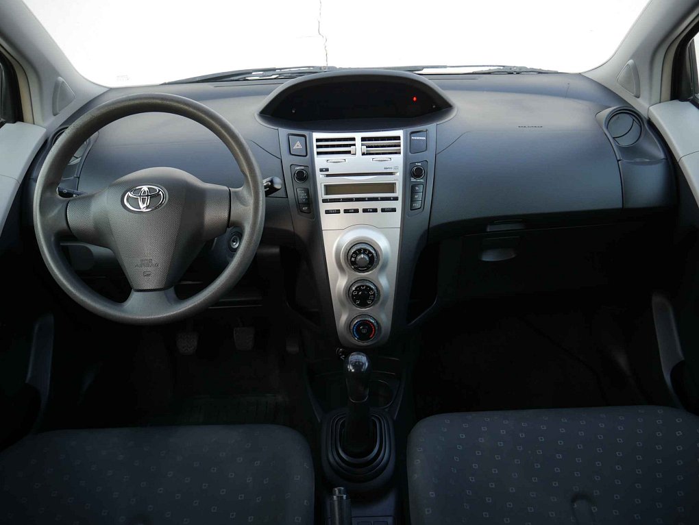 Toyota Yaris 1.0 i 