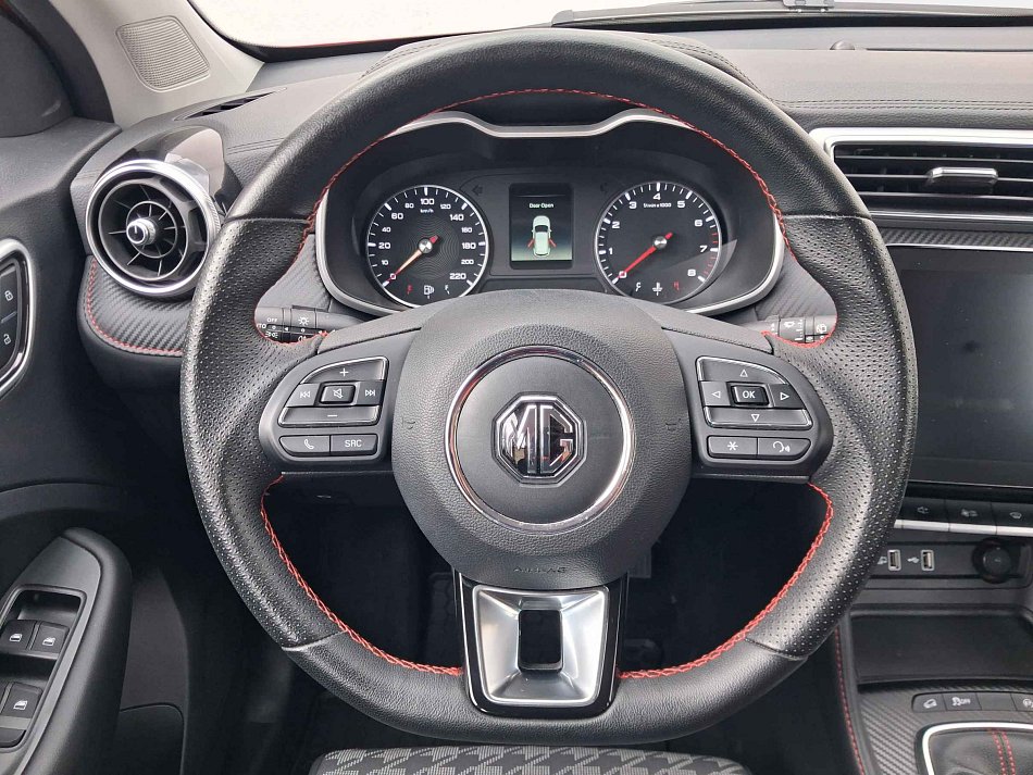 MG ZS 1.5i Essential