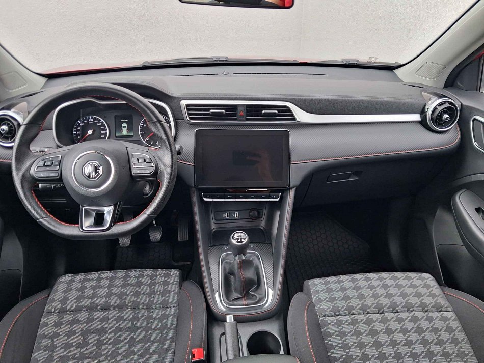 MG ZS 1.5i Essential