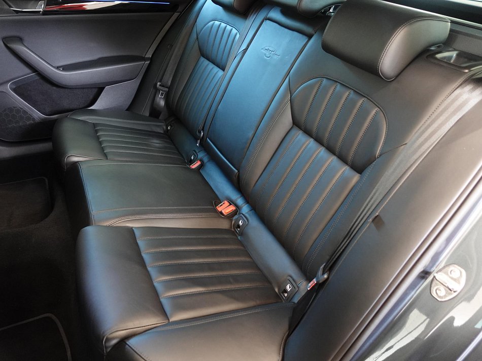 Škoda Superb III 2.0 TDi L&K