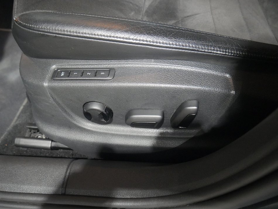 Škoda Octavia III 2.0 TDi Scout 4x4