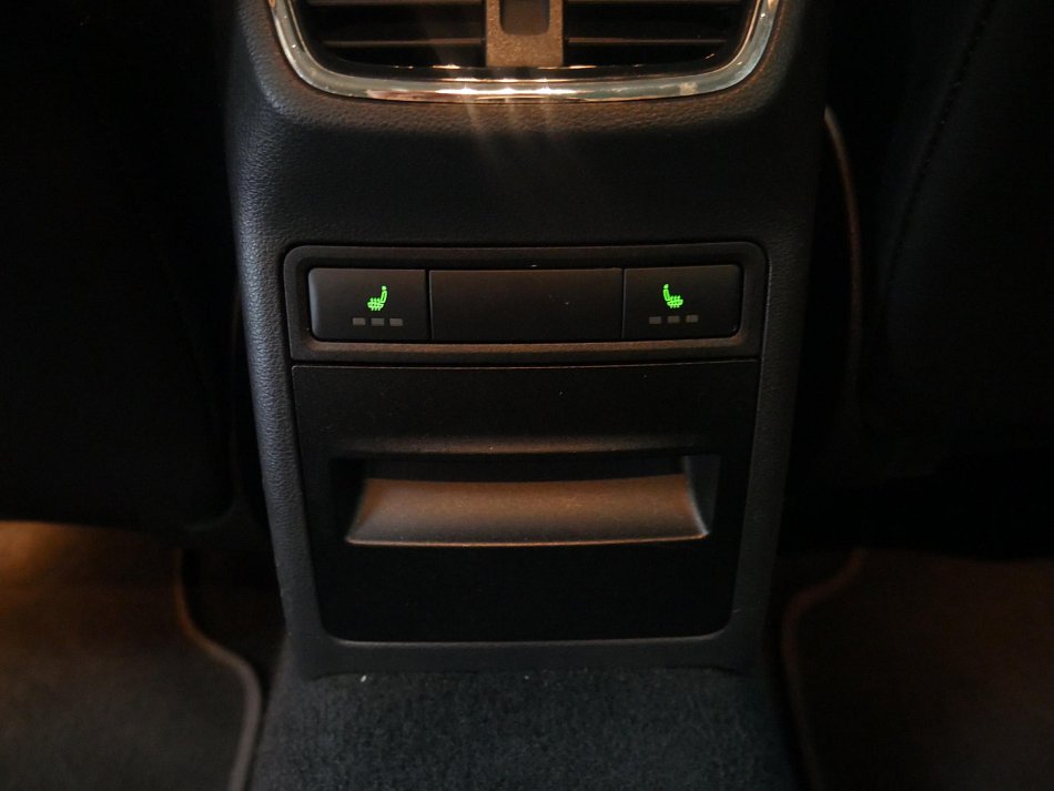 Škoda Octavia III 2.0 TDi Scout 4x4