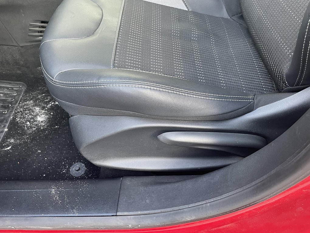 Peugeot 2008 1.2 PT Allure