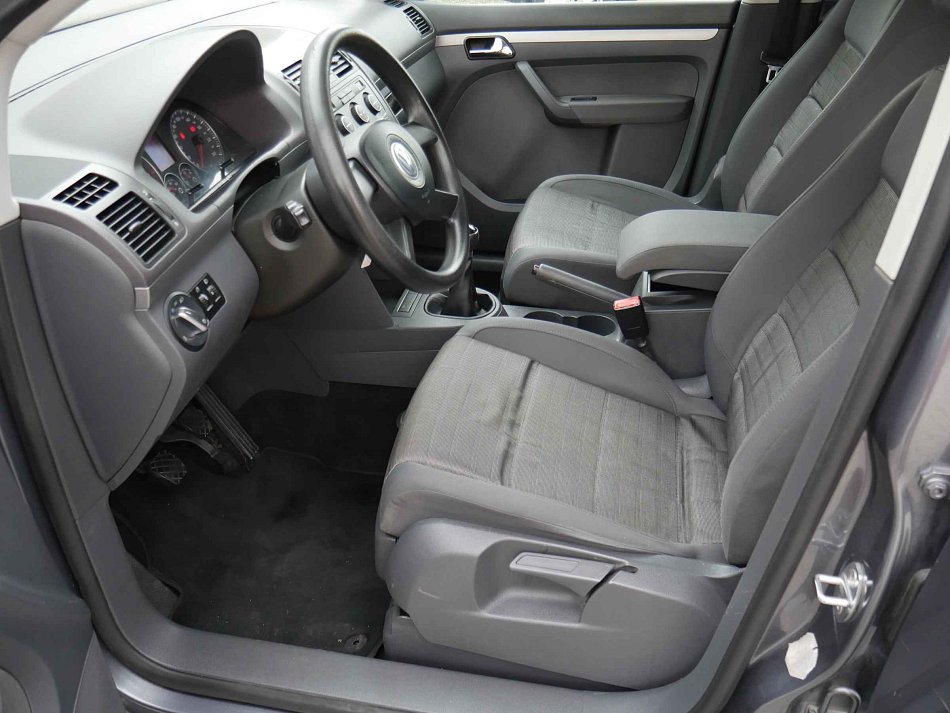 Volkswagen Touran 1.9 TDi 