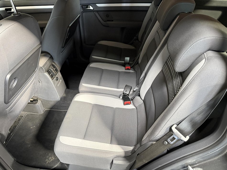 Volkswagen Touran 2.0 TDi Life