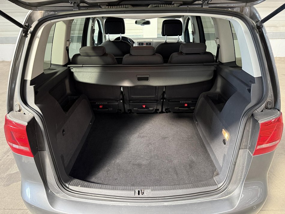 Volkswagen Touran 2.0 TDi Life