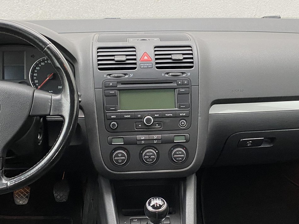 Volkswagen Golf 1.6i Sportline