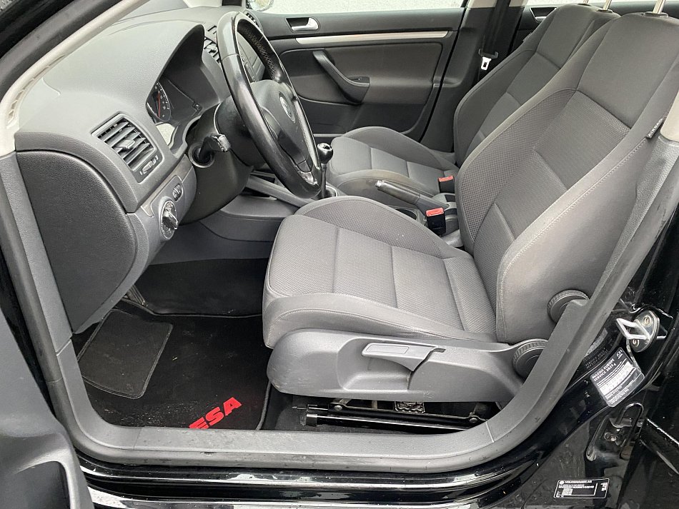 Volkswagen Golf 1.6i Sportline