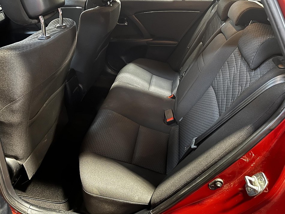 Toyota Avensis 2.2 D-CAT 