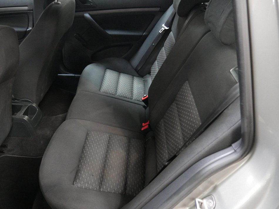 Škoda Octavia II 1.6i 