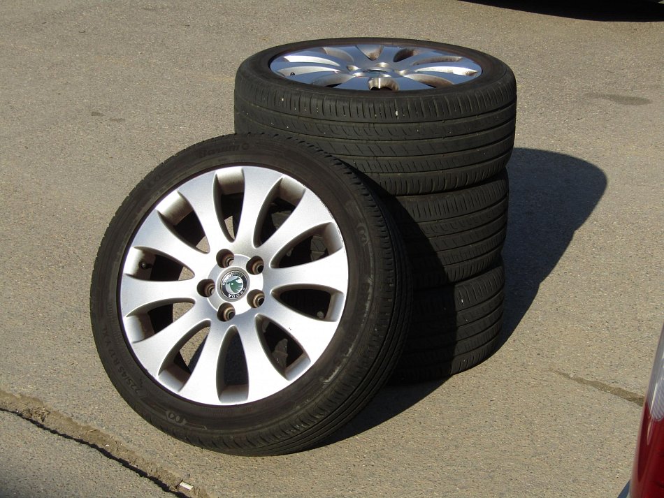 Škoda Superb II 2.0TDi Elegance