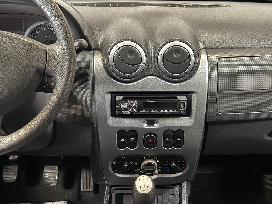 Dacia Duster 1.6i 