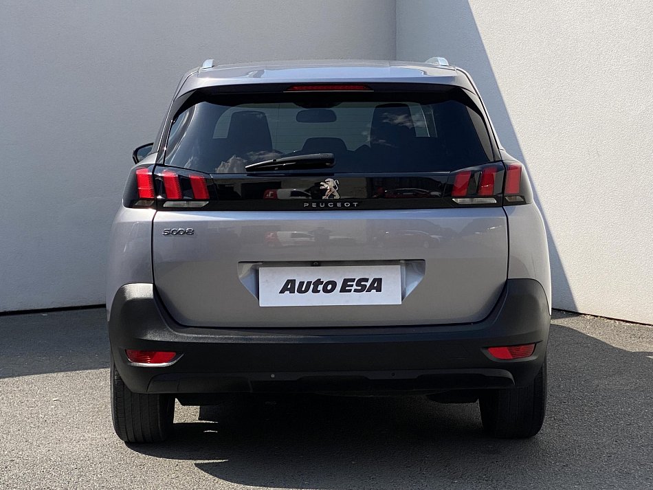 Peugeot 5008 1.5 HDi Active