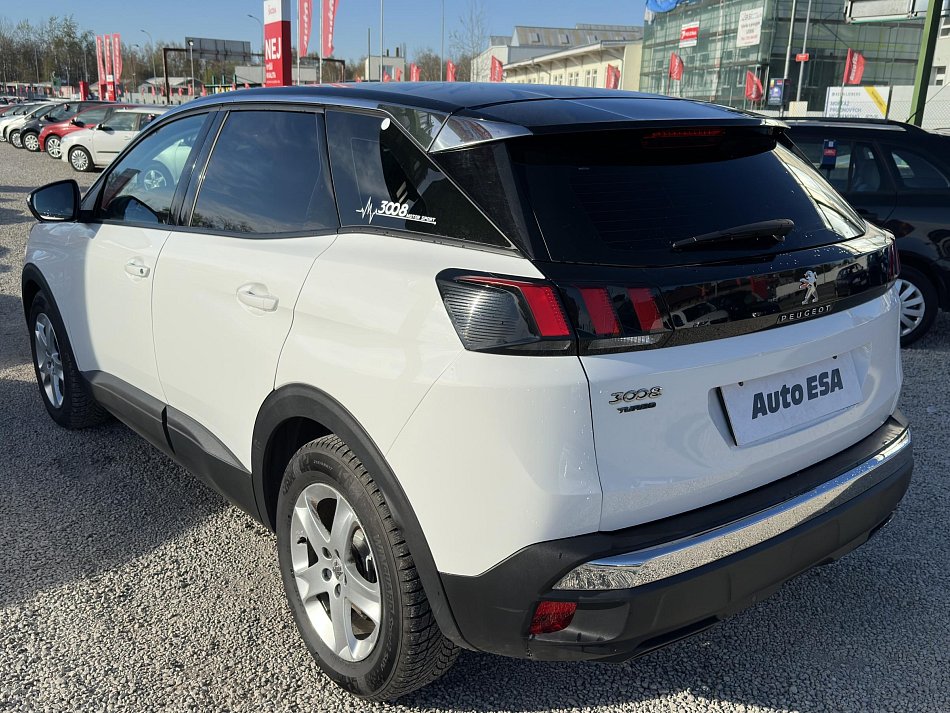 Peugeot 3008 1.2PT 