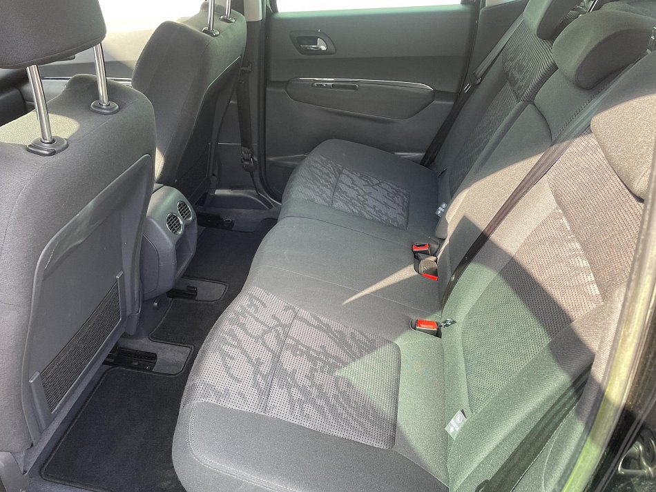 Peugeot 3008 1.6 HDi Active