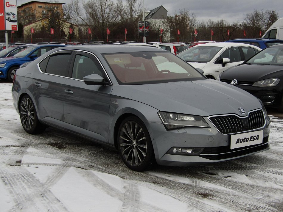 Škoda Superb III 2.0TSi  4x4