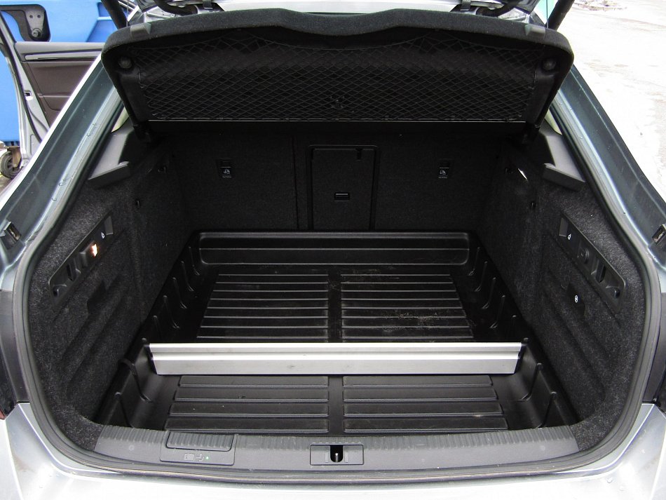 Škoda Superb III 2.0TSi  4x4