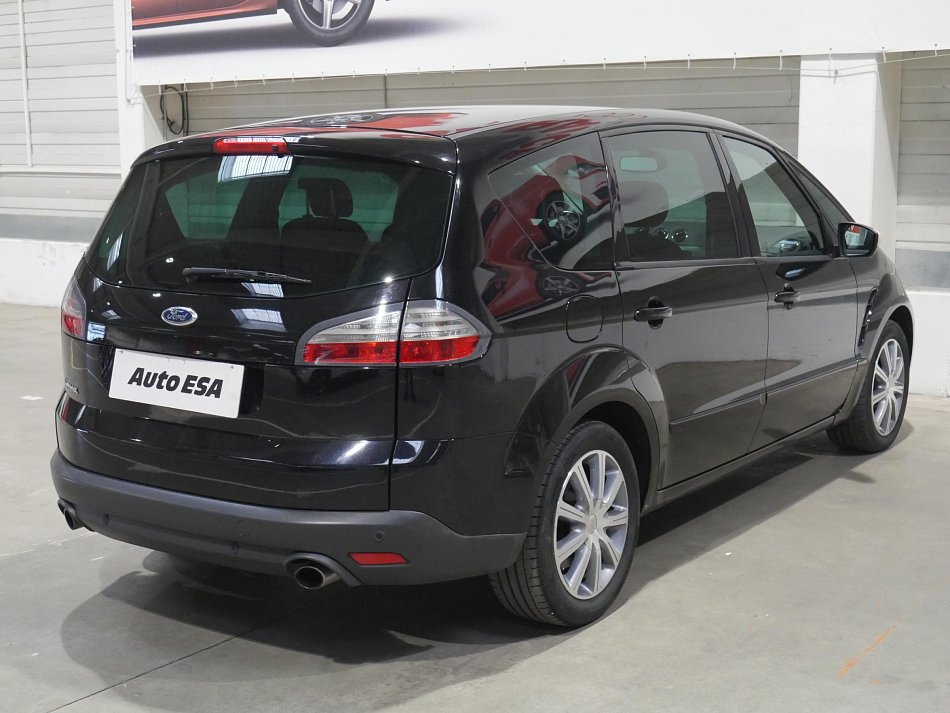 Ford S-MAX 2.5  7míst
