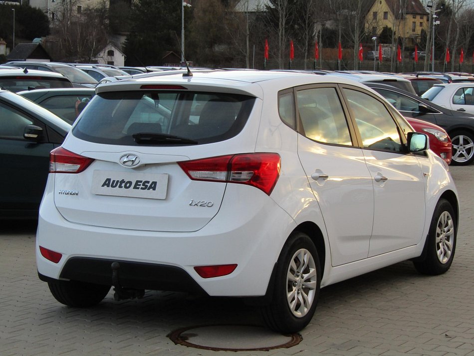 Hyundai Ix20 1.4i 