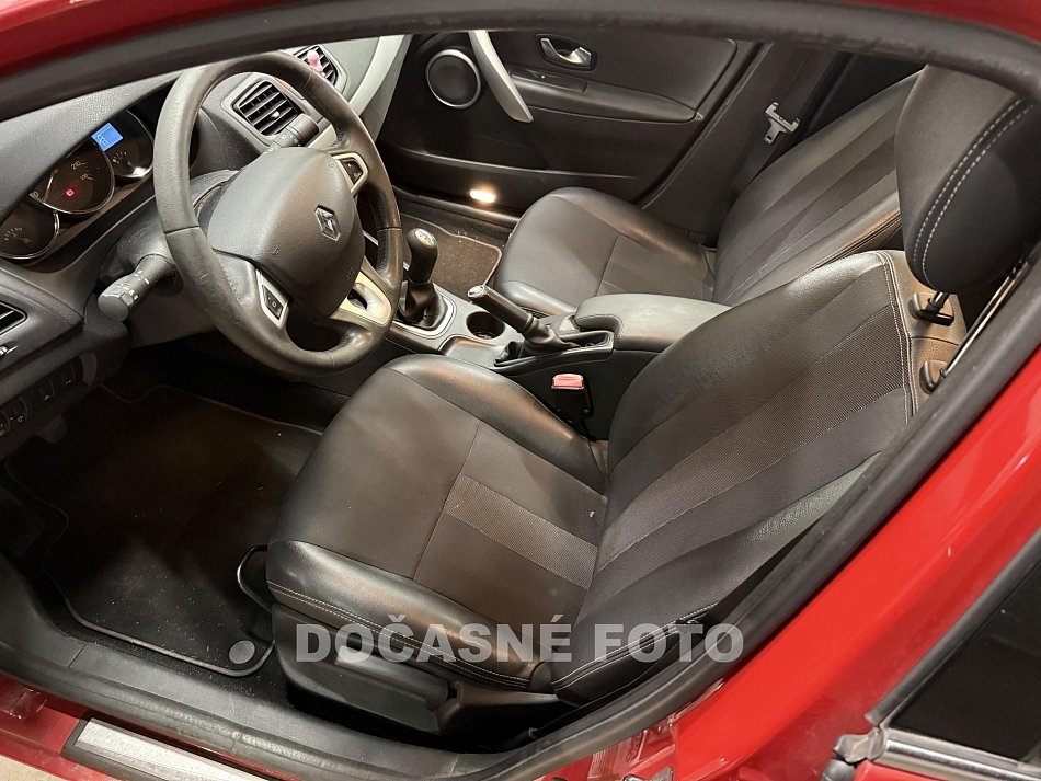 Renault Fluence 1.6i 